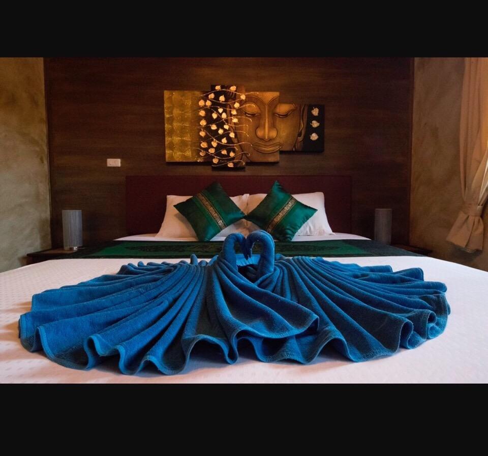 Rawai Royal Chang Of Siam Boutique Resort מראה חיצוני תמונה